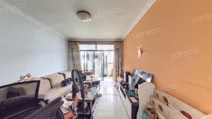 大唐花苑南区二手房实景图