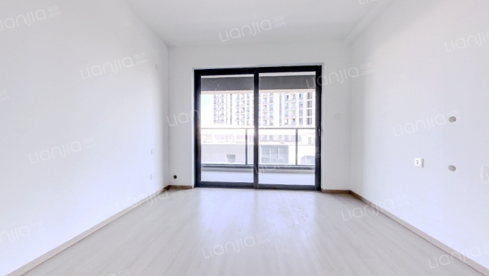 新湖壹号二手房实景图