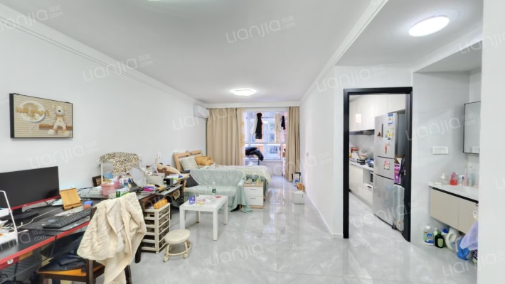 毕加索的树屋二手房实景图