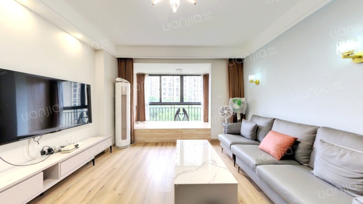 天鹅湾二手房实景图