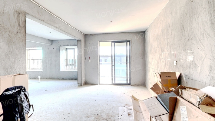 东方世贸彩虹湾二手房实景图