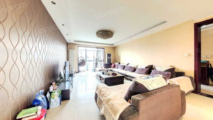 碧水西岸南湖一号二手房实景图