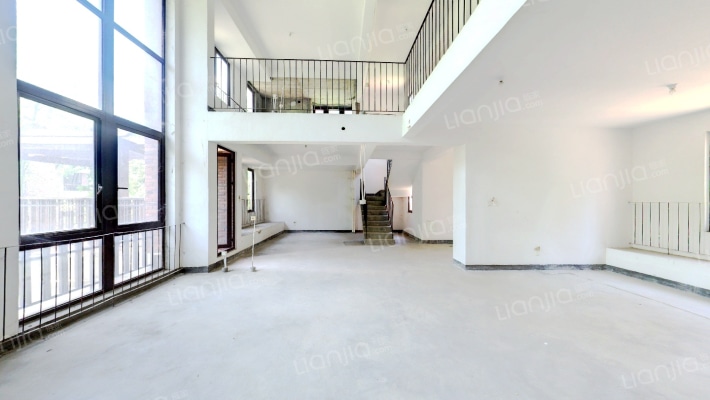 橡树湾一期联庭别墅二手房实景图