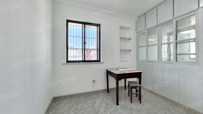 粮食局宿舍二手房实景图