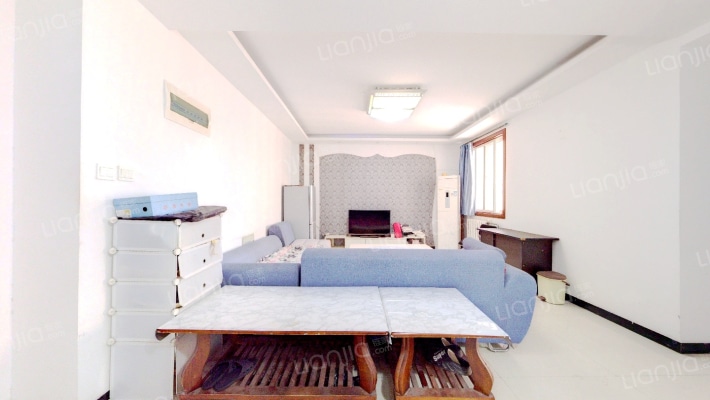 水泥制管厂家属院二手房实景图