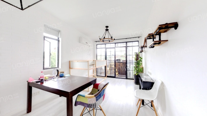 世家小区二手房实景图