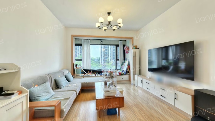 城投置地梧桐栖1期二手房实景图