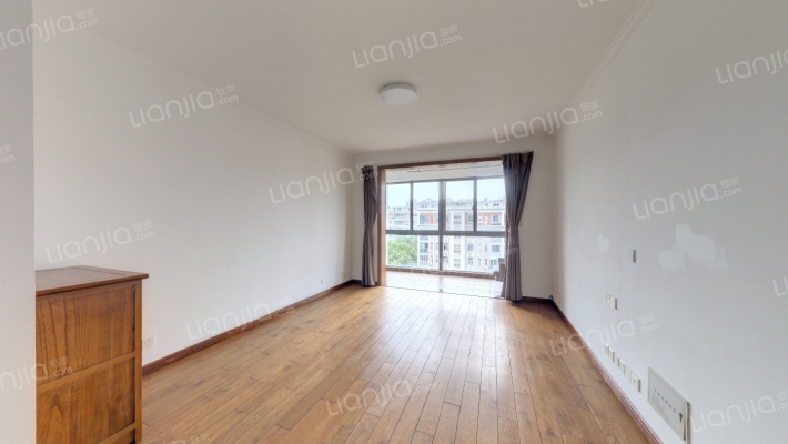 颐秀居二手房实景图