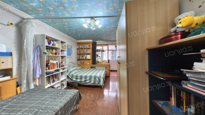 佟麟阁路62号院二手房实景图