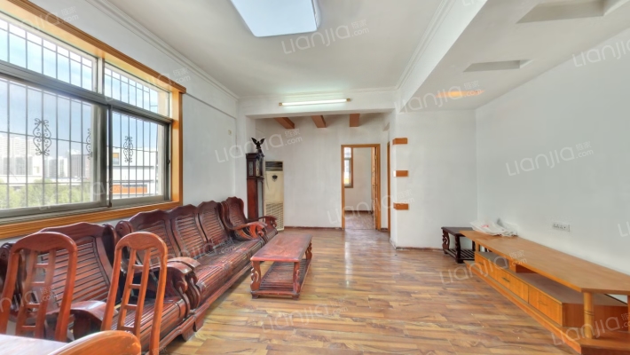 黎明公寓二手房实景图