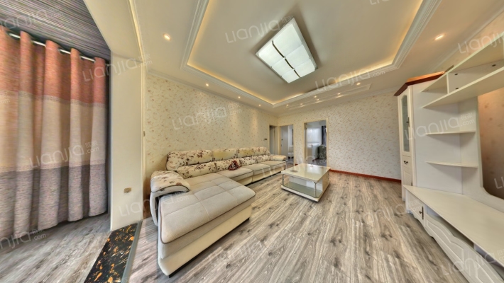 宝龙水岸金城二手房实景图