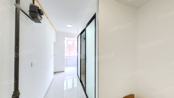 世众宏厦家园二手房实景图