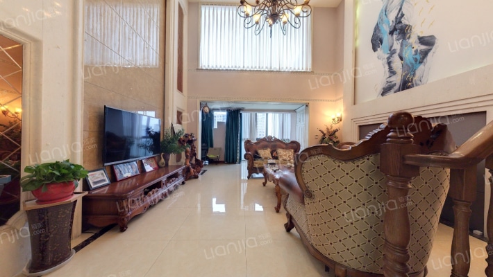 翡翠湾纯水岸二手房实景图