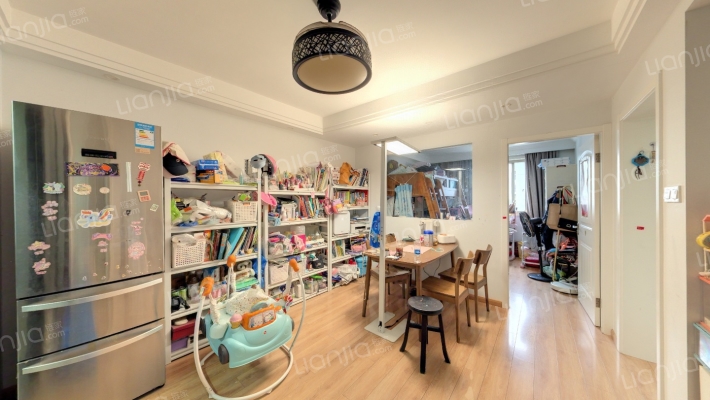 广中西路818弄二手房实景图