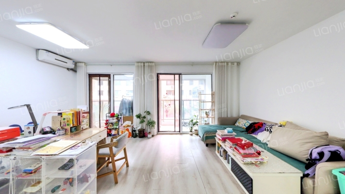 黄金怡海苑四期二手房实景图