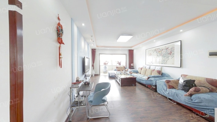 世博家园二手房实景图