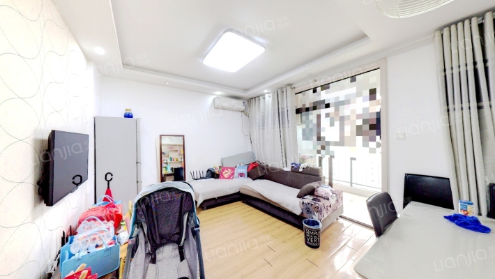 禹洲华侨城三期荷园二手房实景图