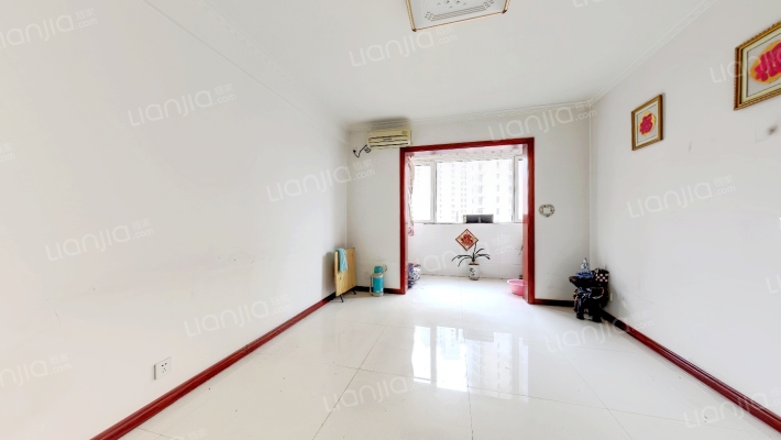 龙康新苑北区二手房实景图