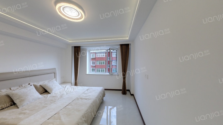 水源地社区二手房实景图