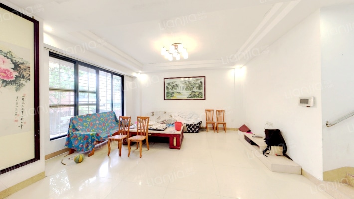 宏怡雅花苑二手房实景图