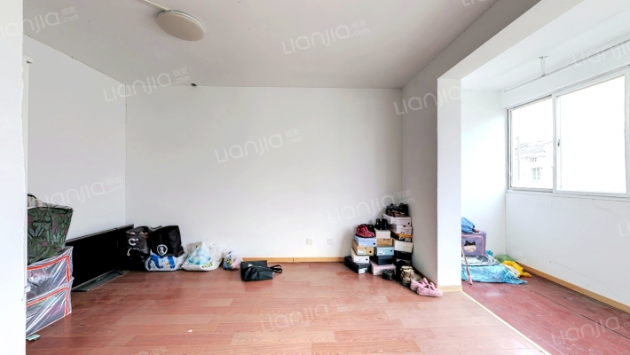 殷巷新寓242幢至297幢二手房实景图