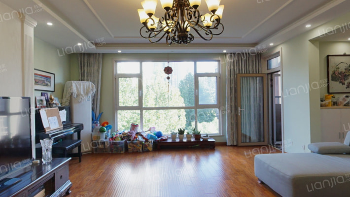 月亮河七星公馆二手房实景图