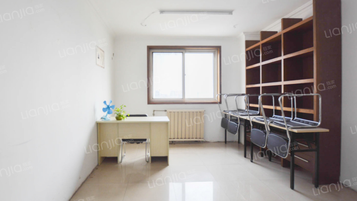 中钢大厦二手房实景图