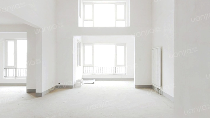 水岸城春华园二手房实景图