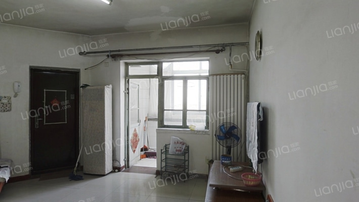 荷月里二手房实景图