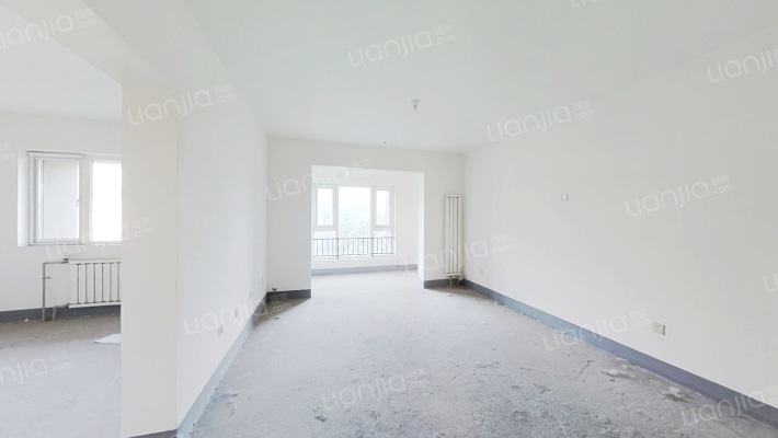 水岸城春华园二手房实景图