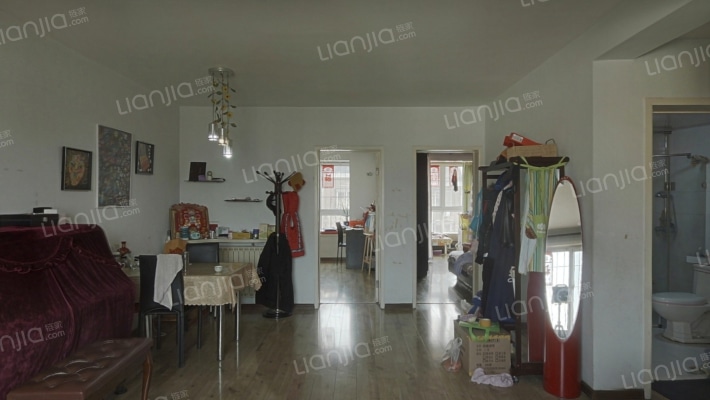 龙博花园二手房实景图