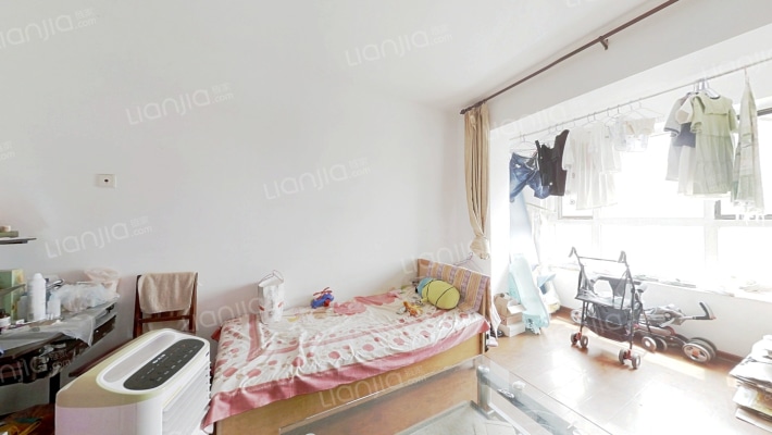 新港雅苑二手房实景图