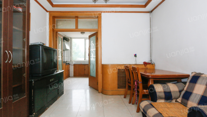 满五年非唯一住房,使用面积80平米,户型已改成