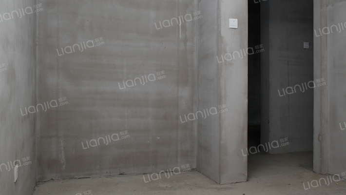 金品时代，全阳大三居，中间楼层，随看房-卧室C