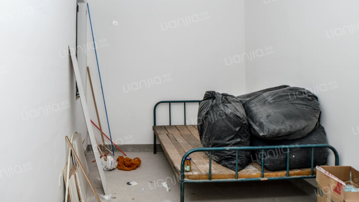 高铁新干线两居.彩光好.满二.税点低.-卧室A