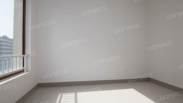 鸿坤南区 全阳三居 毛坯随意装修 好楼层 无遮挡-卧室A