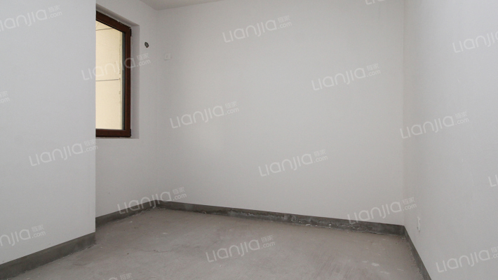 邻高铁站出行方便生活配套齐全药店饭店方便-卧室B