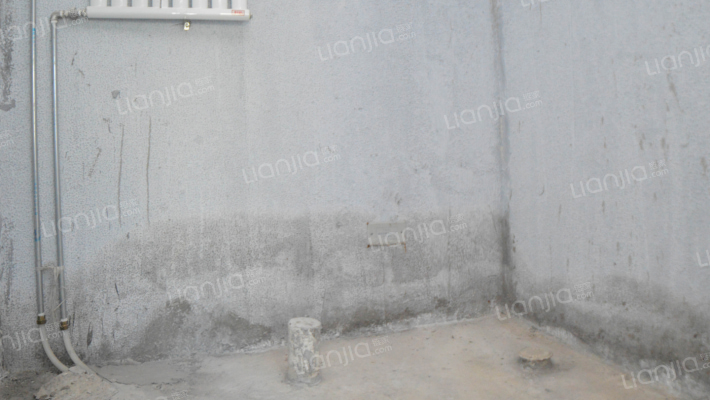 房本满两年，税低，南北通透，格局方正-卫生间A