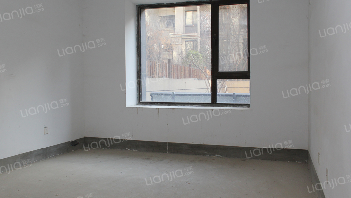 鸿坤洋房，电梯入户，带前后院子。-卧室A