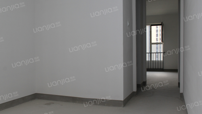 南北通透的户型，有车位，可分期，采光好，视野好-卧室A