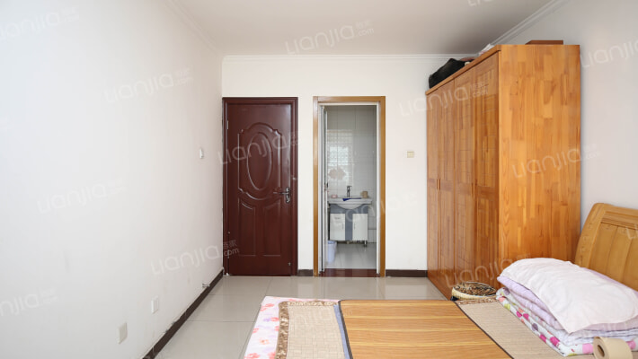 南北通透三居，通风好，采光好，明厨明卫-卧室B