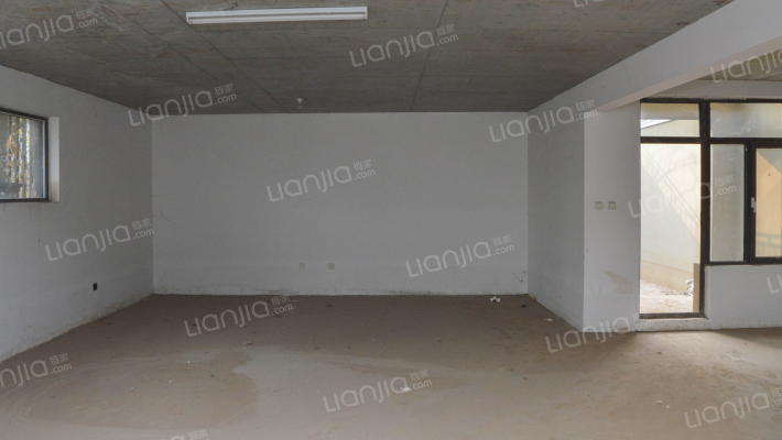 香邑溪谷原墅 下叠带大院子带车库 带地下-客厅A