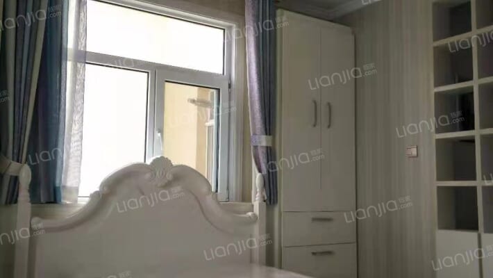 配套齐全，交通便利，出门永济公园-卧室