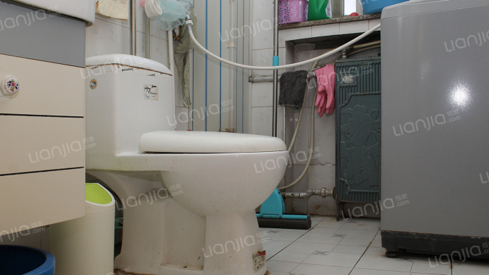 大3局南北通透 采光好 视野好 交通便利-卫生间