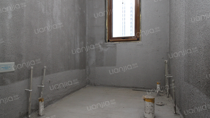 高铁新干线  中间楼层，采光好，没有遮挡-卫生间B