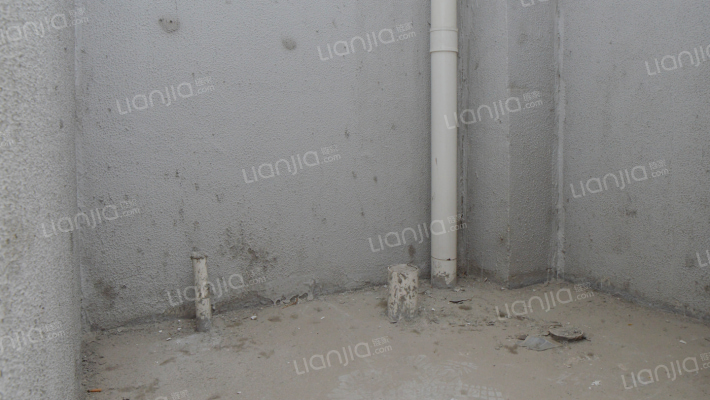 房本满五 中间楼层 采光充足 双卫三居-卫生间A