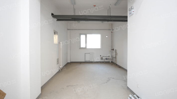 【店长推荐】底商出售 价格美丽  出行方便-卧室