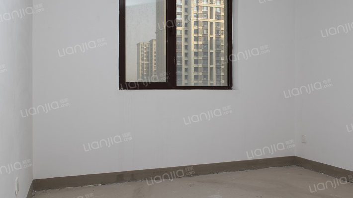 明卫东户 样板间大F户型 中层 南侧楼栋 出入方便-卧室B