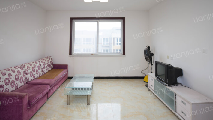 双语旁，*，出门双语，通透两居-客厅