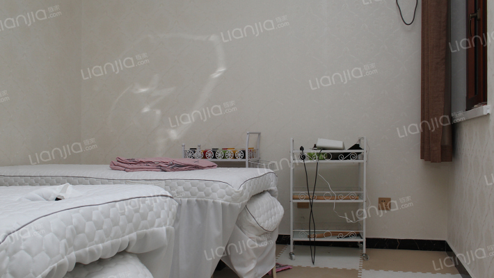 金品时代 精装修三居室 楼层好 有本可贷款-卧室B